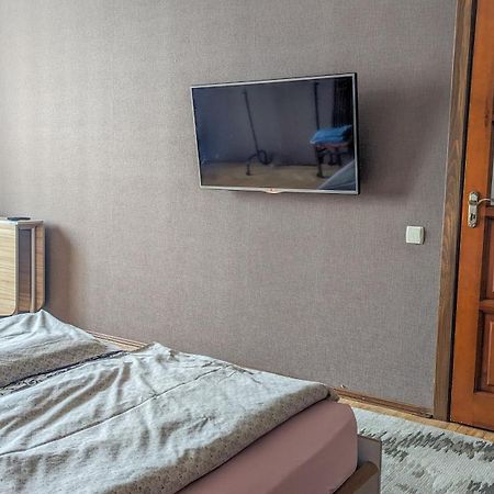 Двухкомнатная Квартира На Пятницкой Černihiv Esterno foto